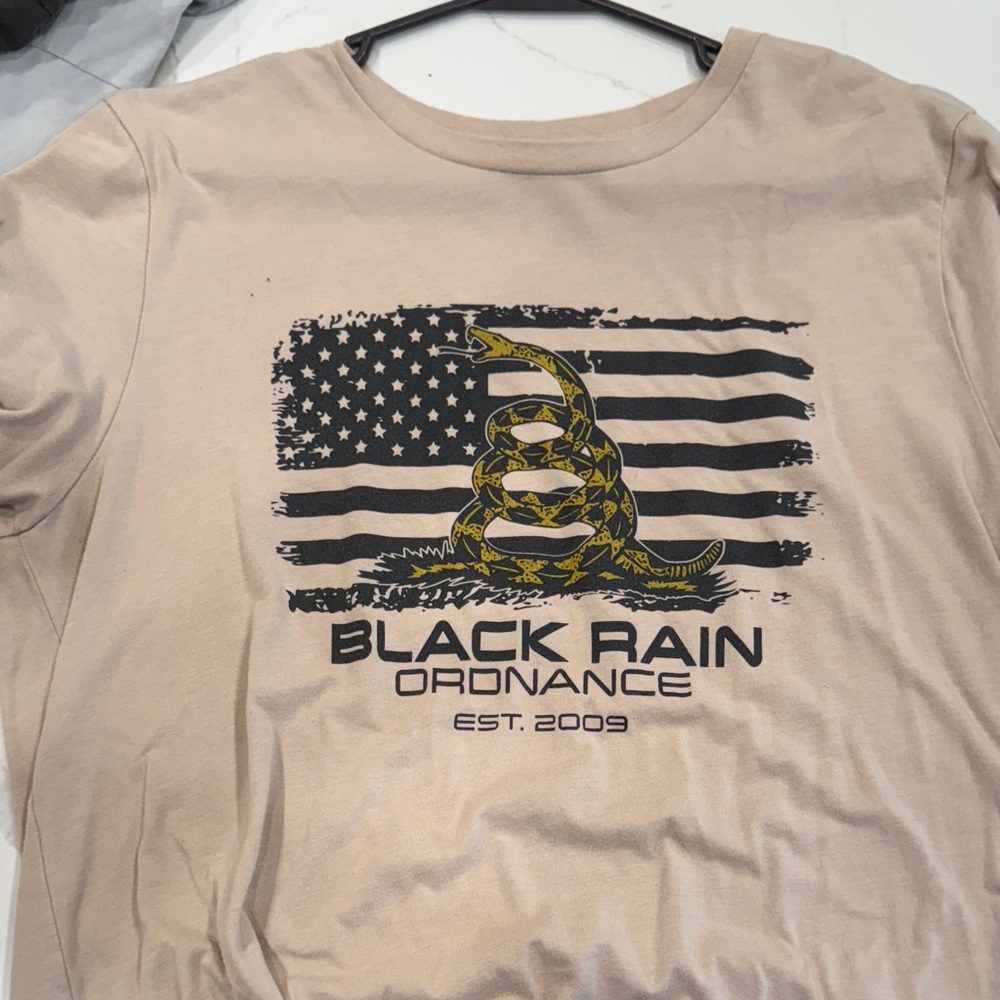 Black Rainn Tan Graphic Tee
